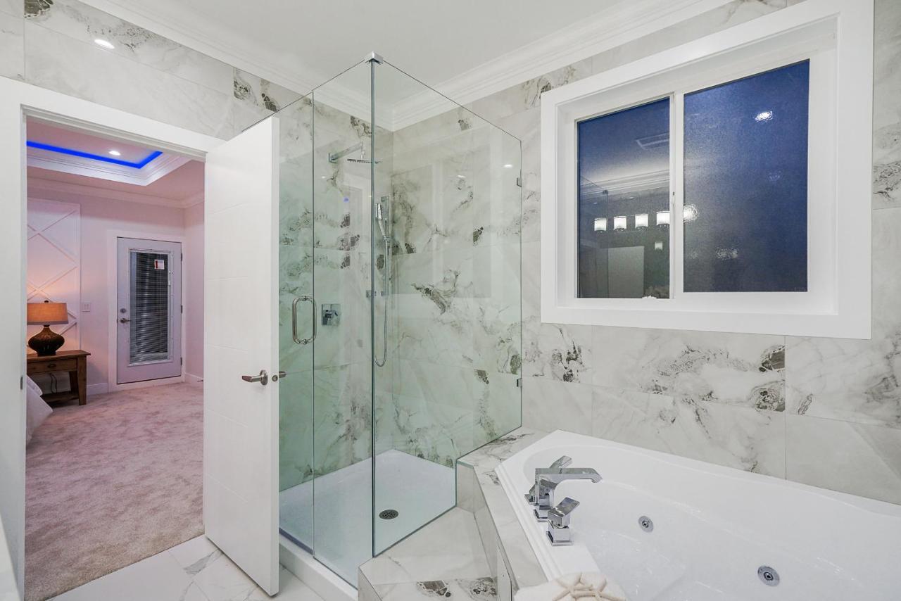 Sun Suite Surrey Eksteriør billede